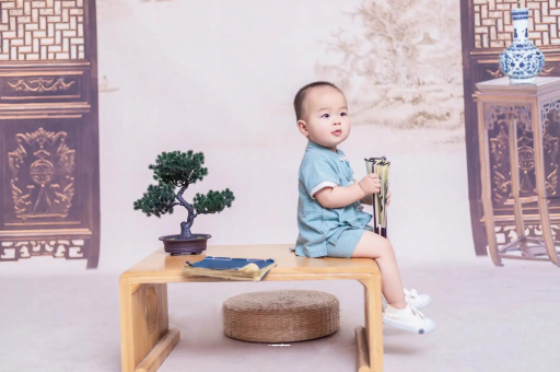 安丘宝宝几个月会认人